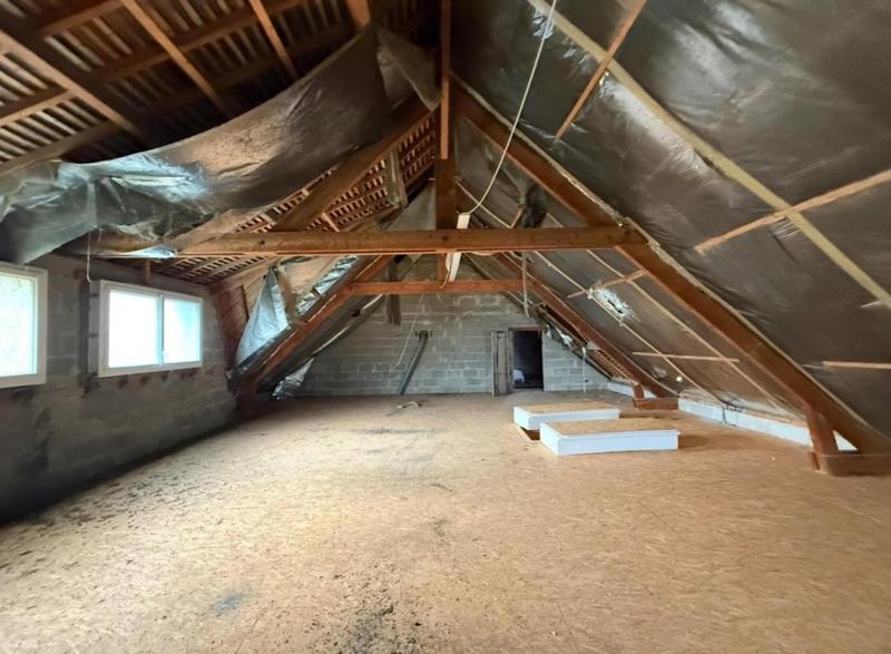 Maison - 93 m² - 5 pièces