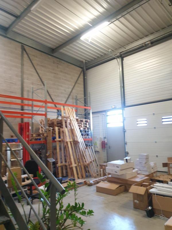 Bureau - 250 m² - 4 pièces