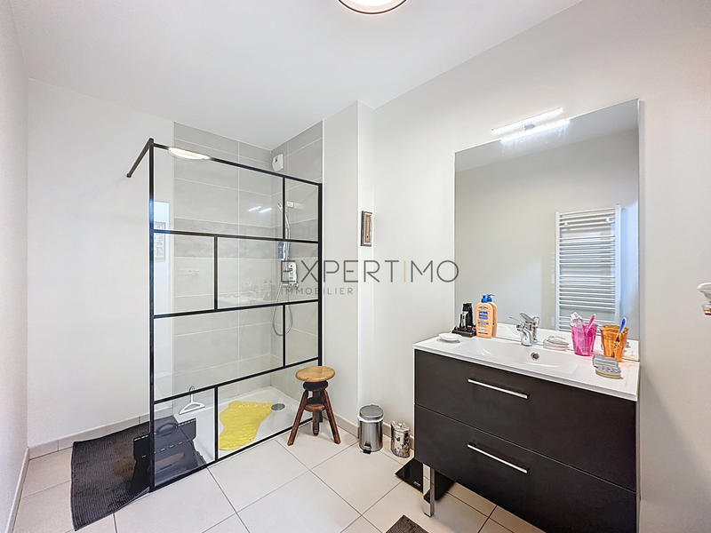 Appartement - 67 m² - 2 pièces