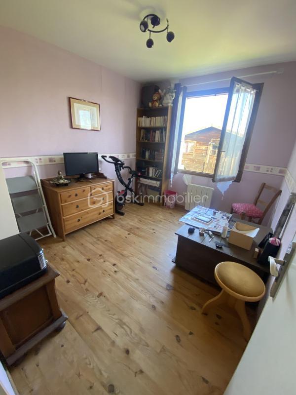 Maison - 96 m² - 5 pièces