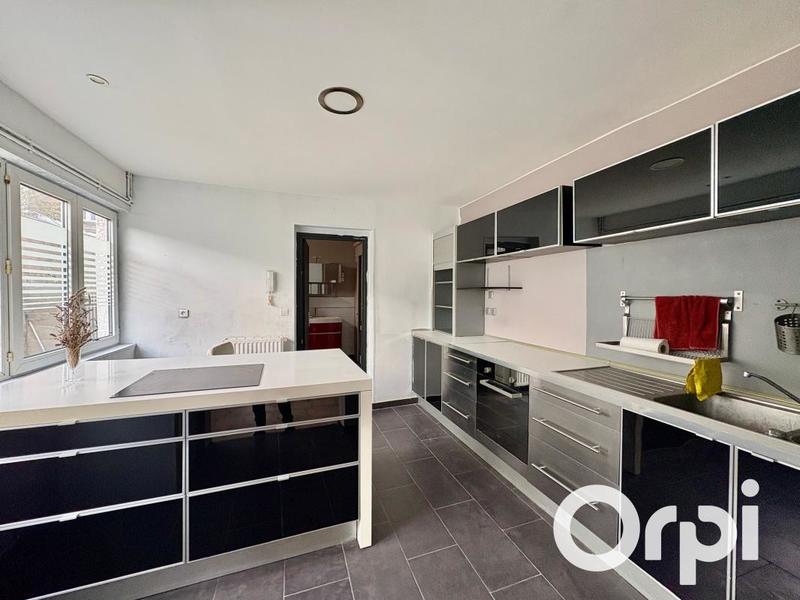 Appartement - 80 m² - 3 pièces