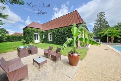 Maison - 180 m² - 6 pièces