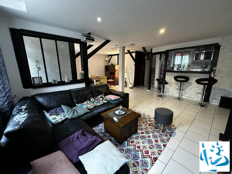 Maison ancienne - 172 m² - 6 pièces