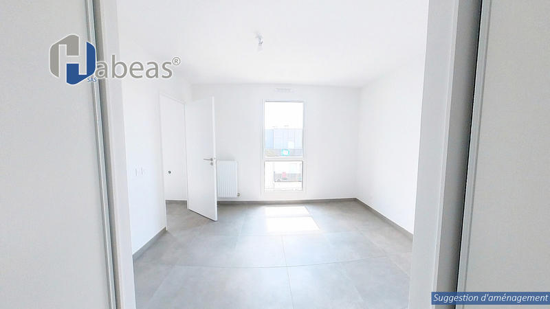 Appartement - 102 m² - 4 pièces