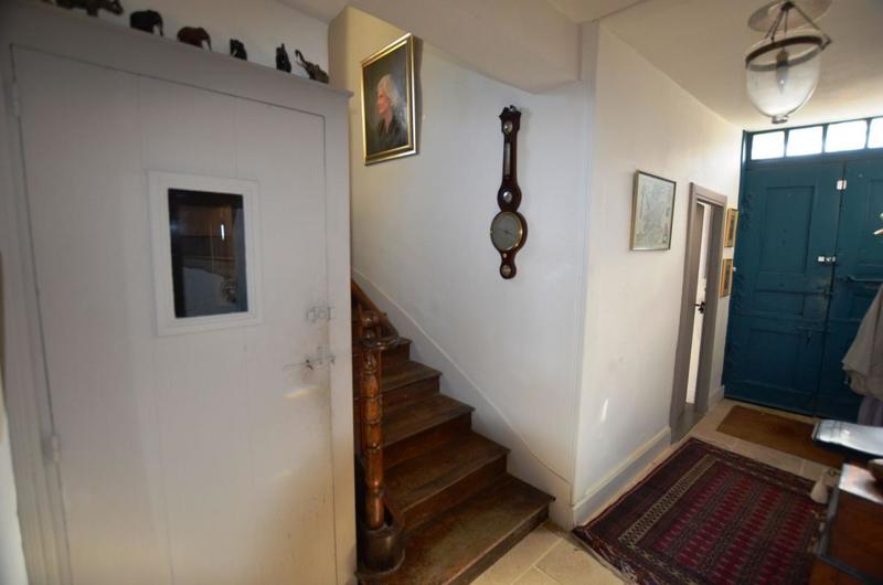 Maison - 210 m² - 7 pièces