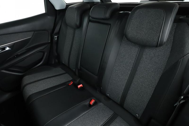 Peugeot 3008 1.5 Blue-HDi Allure 130 ch