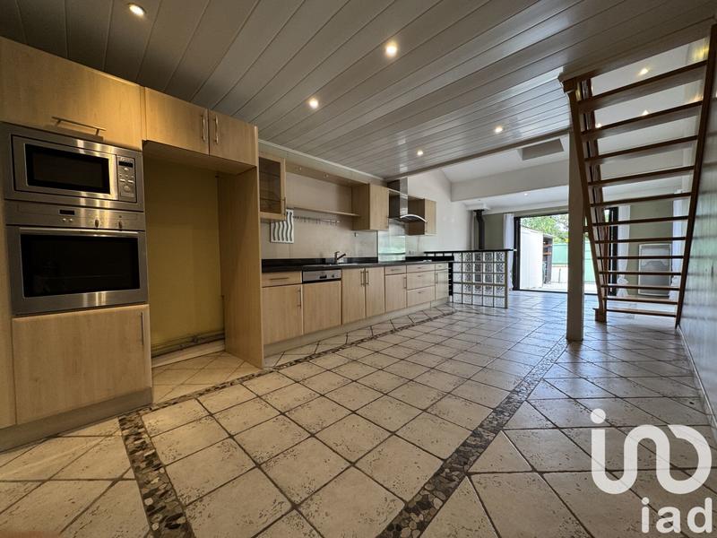 Maison - 188 m² - 7 pièces