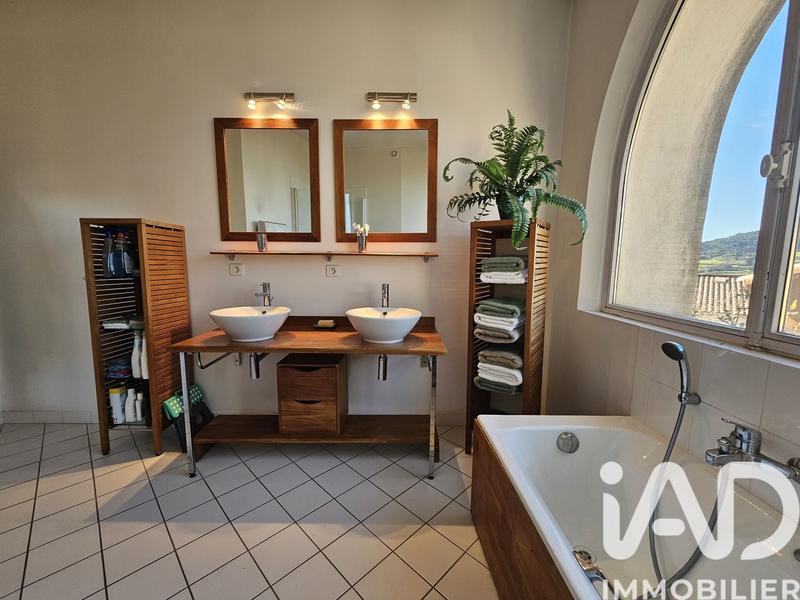 Appartement - 103 m² - 3 pièces