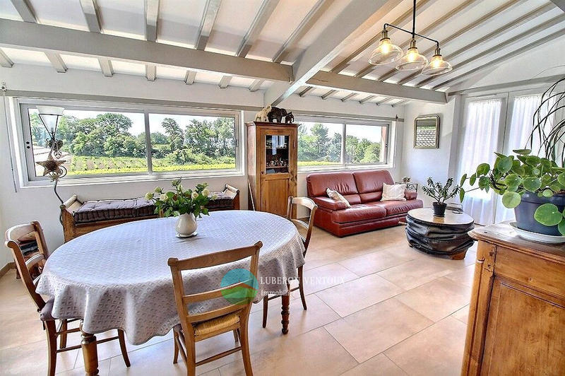 Propriété - 457 m² - 16 pièces