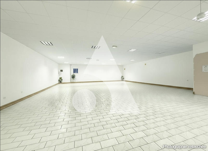 Local commercial - 250 m²