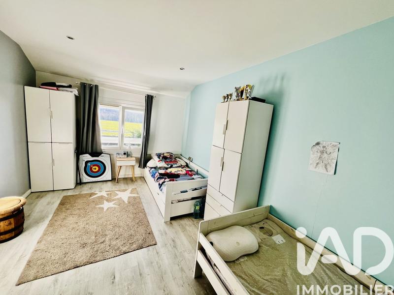 Maison - 99 m² - 5 pièces