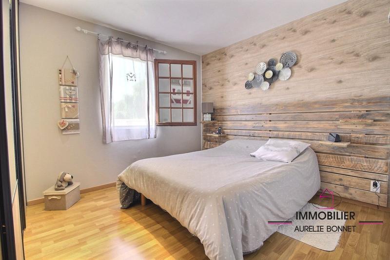 Maison - 104 m² - 5 pièces