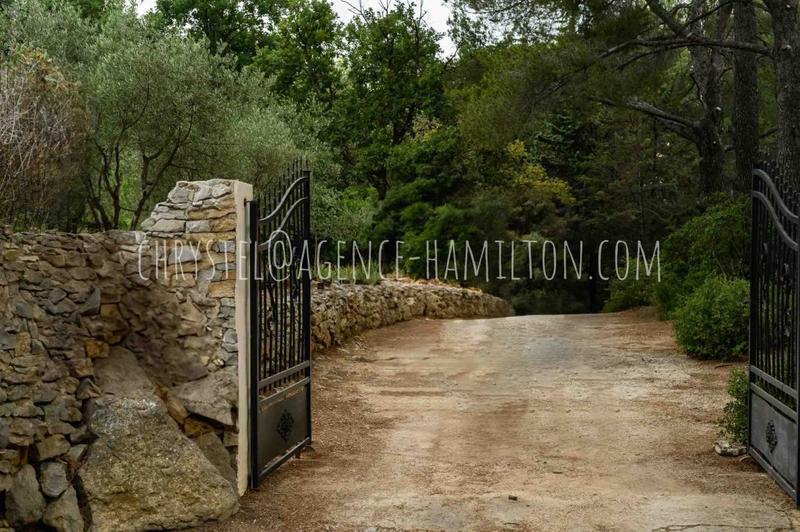 Maison - 139 m² - 6 pièces