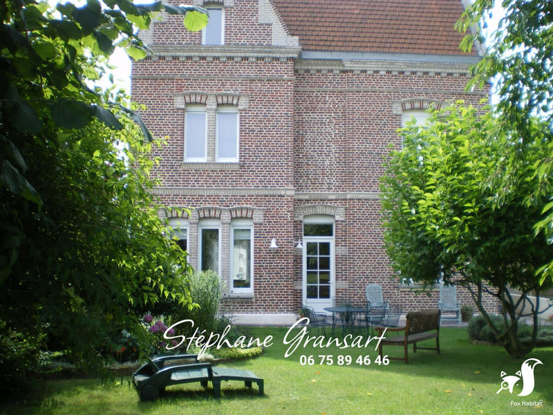 Maison - 253 m² - 8 pièces