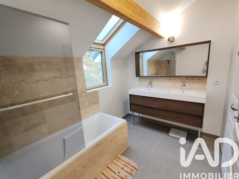 Maison - 113 m² - 6 pièces