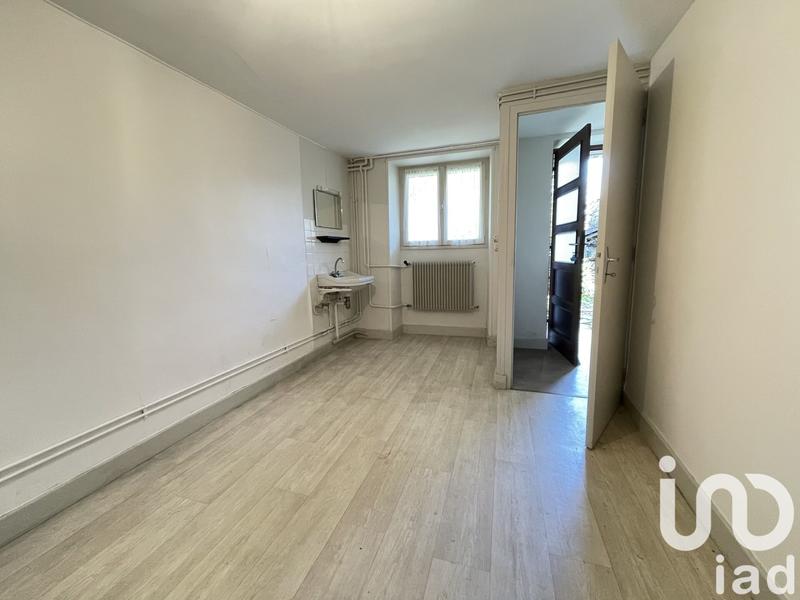 Maison de village - 300 m² - 15 pièces