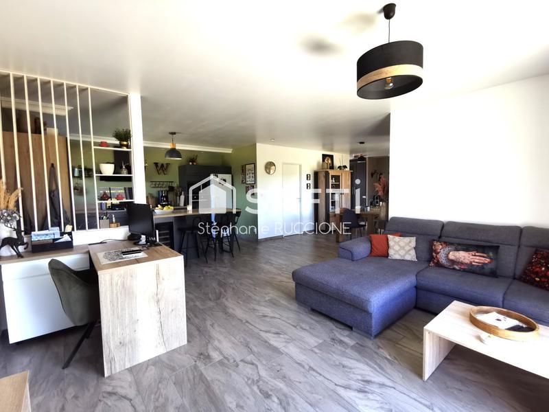 Maison - 94 m² - 3 pièces