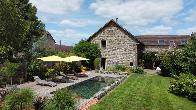 Maison - 300 m² - 11 pièces