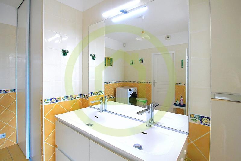 Appartement - 95 m² - 4 pièces