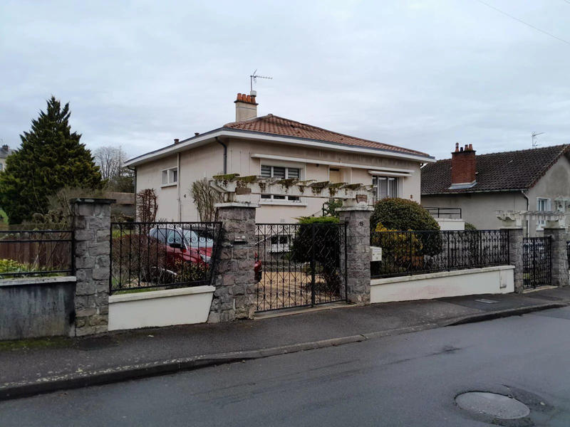 Maison traditionnelle - 100 m² - 4 pièces