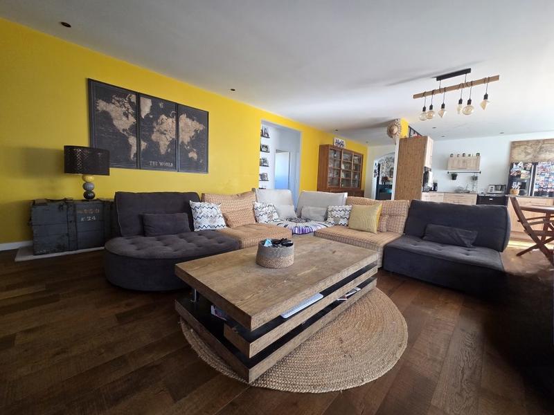 Maison contemporaine - 145 m² - 4 pièces