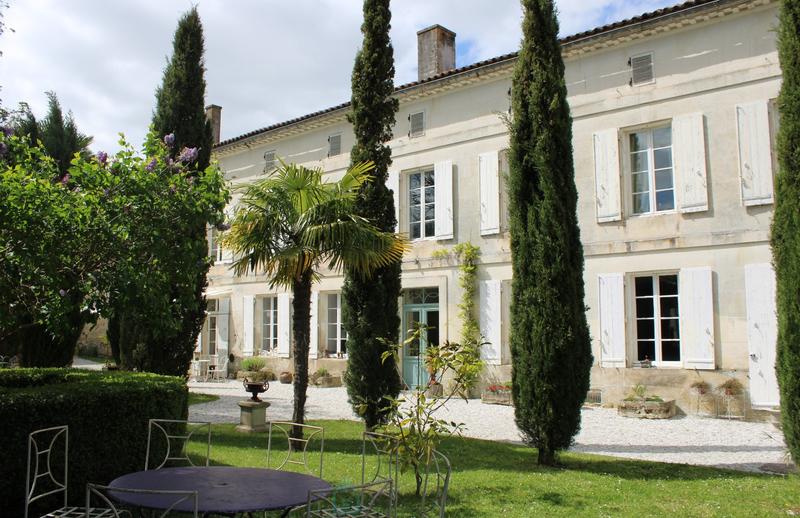 Maison de maîtres - 490 m² - 12 pièces