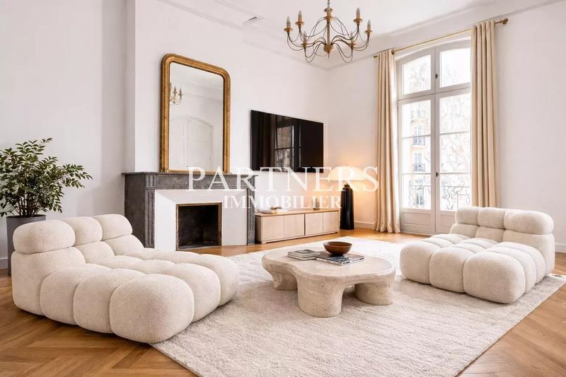 Appartement - 107 m² - 4 pièces