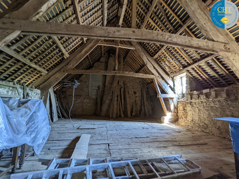 Maison - 228 m² - 12 pièces