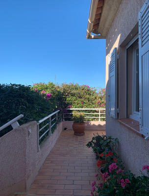 Maison - 217 m² - 8 pièces