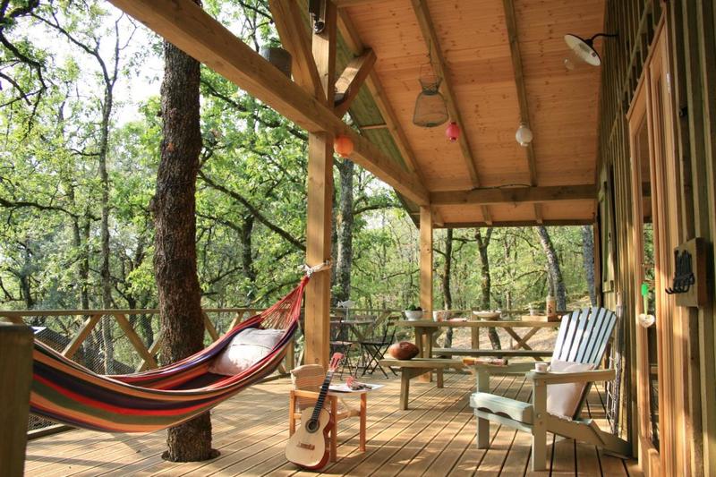 Maison - 405 m² - 48 pièces