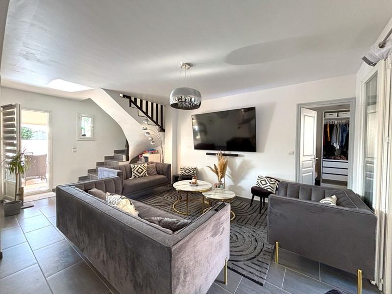 Maison - 114 m² - 5 pièces