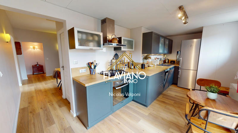 Appartement - 108 m² - 4 pièces