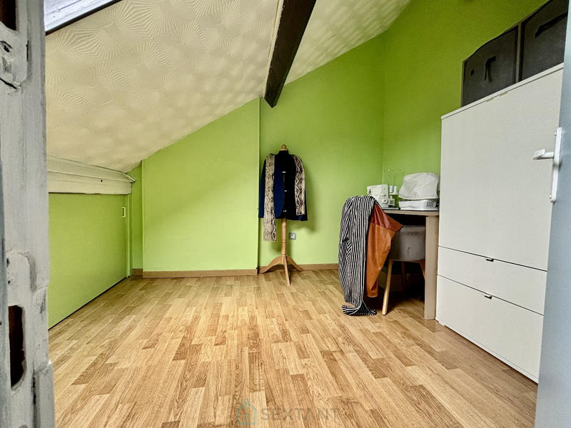 Maison - 96 m² - 5 pièces