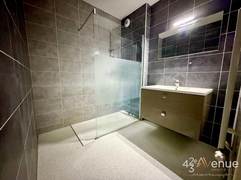 Appartement - 70 m² - 3 pièces