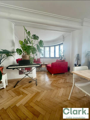Appartement - 81 m² - 4 pièces