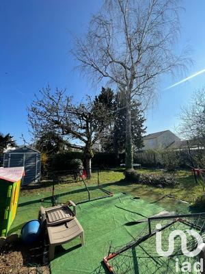 Maison - 93 m² - 5 pièces