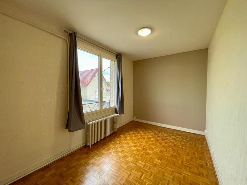 Appartement - 98 m² - 4 pièces