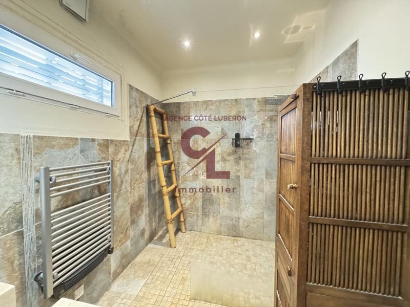 Maison - 138 m² - 6 pièces