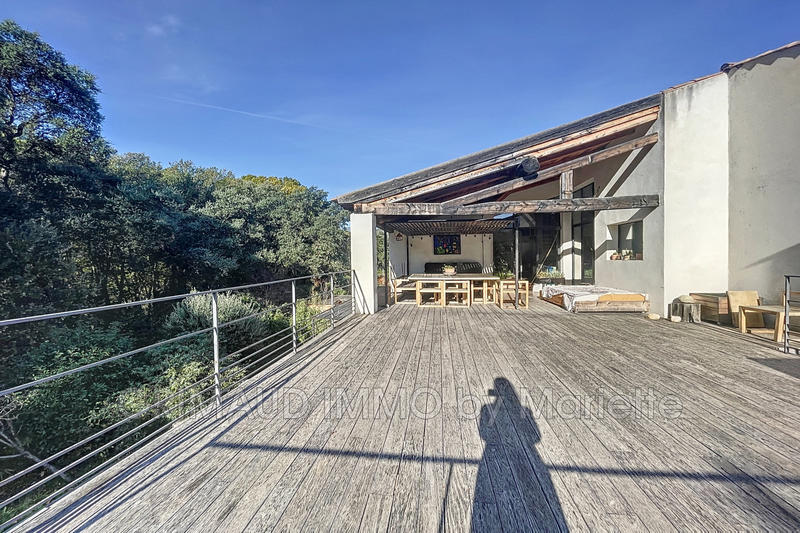 Maison - 278 m² - 10 pièces