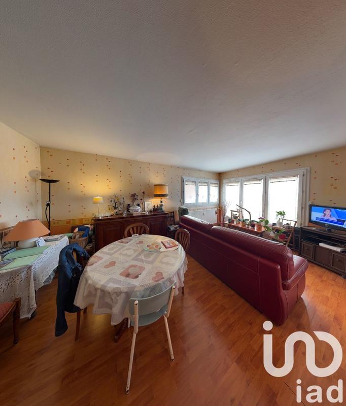 Appartement - 93 m² - 5 pièces