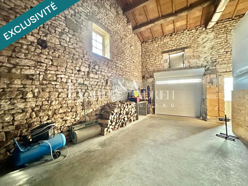 Maison - 210 m² - 6 pièces