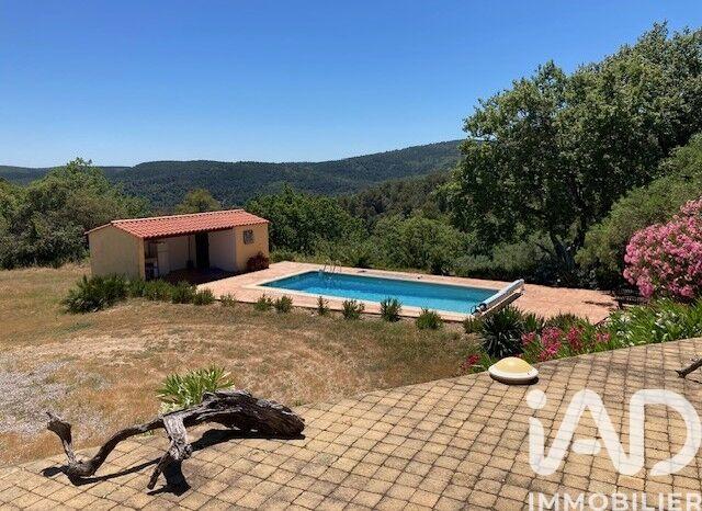 Maison - 232 m² - 6 pièces