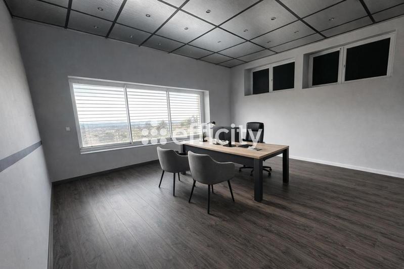 Bureau - 1 100 m² - 12 pièces