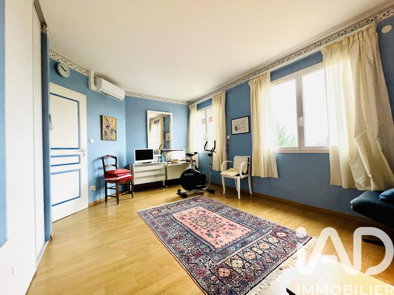 Appartement - 125 m² - 3 pièces