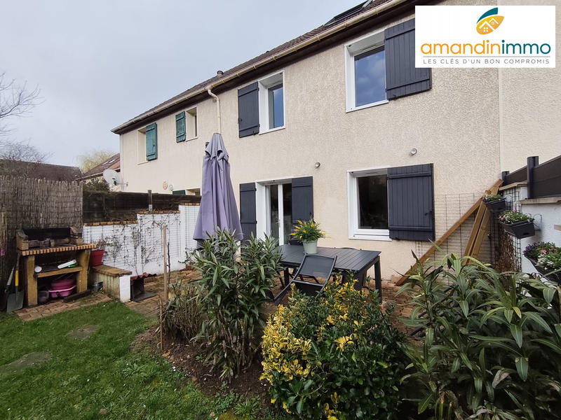 Maison - 105 m² - 6 pièces