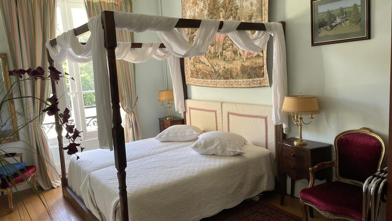 Château - 1 500 m² - 30 pièces