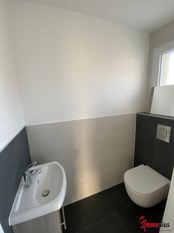 Maison - 98 m² - 5 pièces