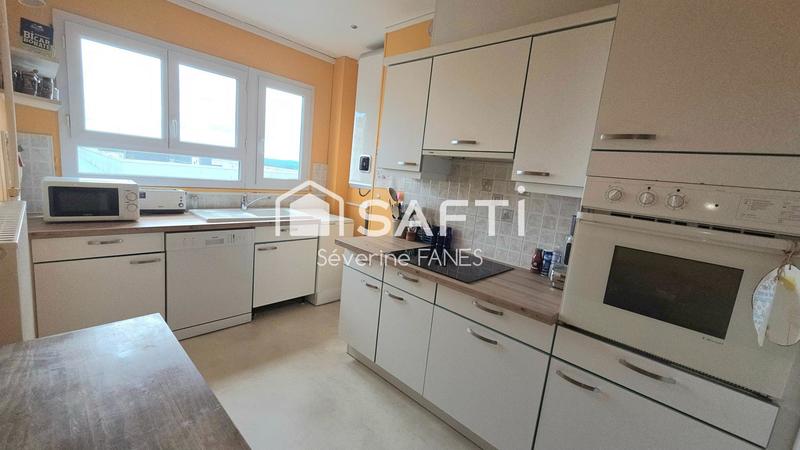 Appartement - 99 m² - 4 pièces