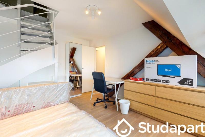 Chambre - 13 m² - 1 pièce