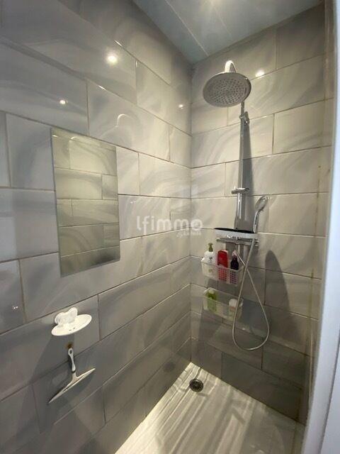 Maison - 147 m² - 7 pièces